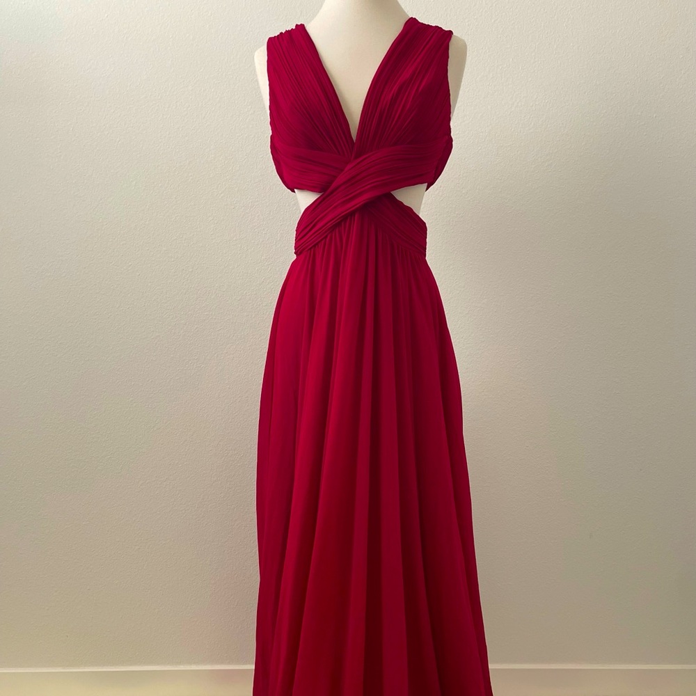 Red Lulus Maxi Dress 💃